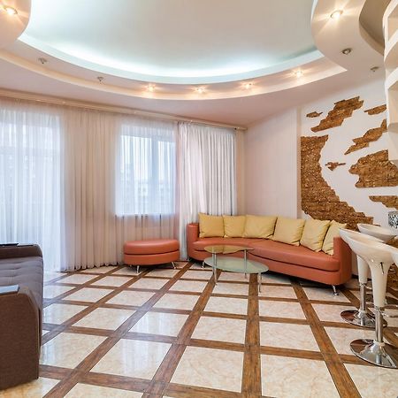 Lux Near Most City With Panoramic Windows Dnipro Bagian luar foto